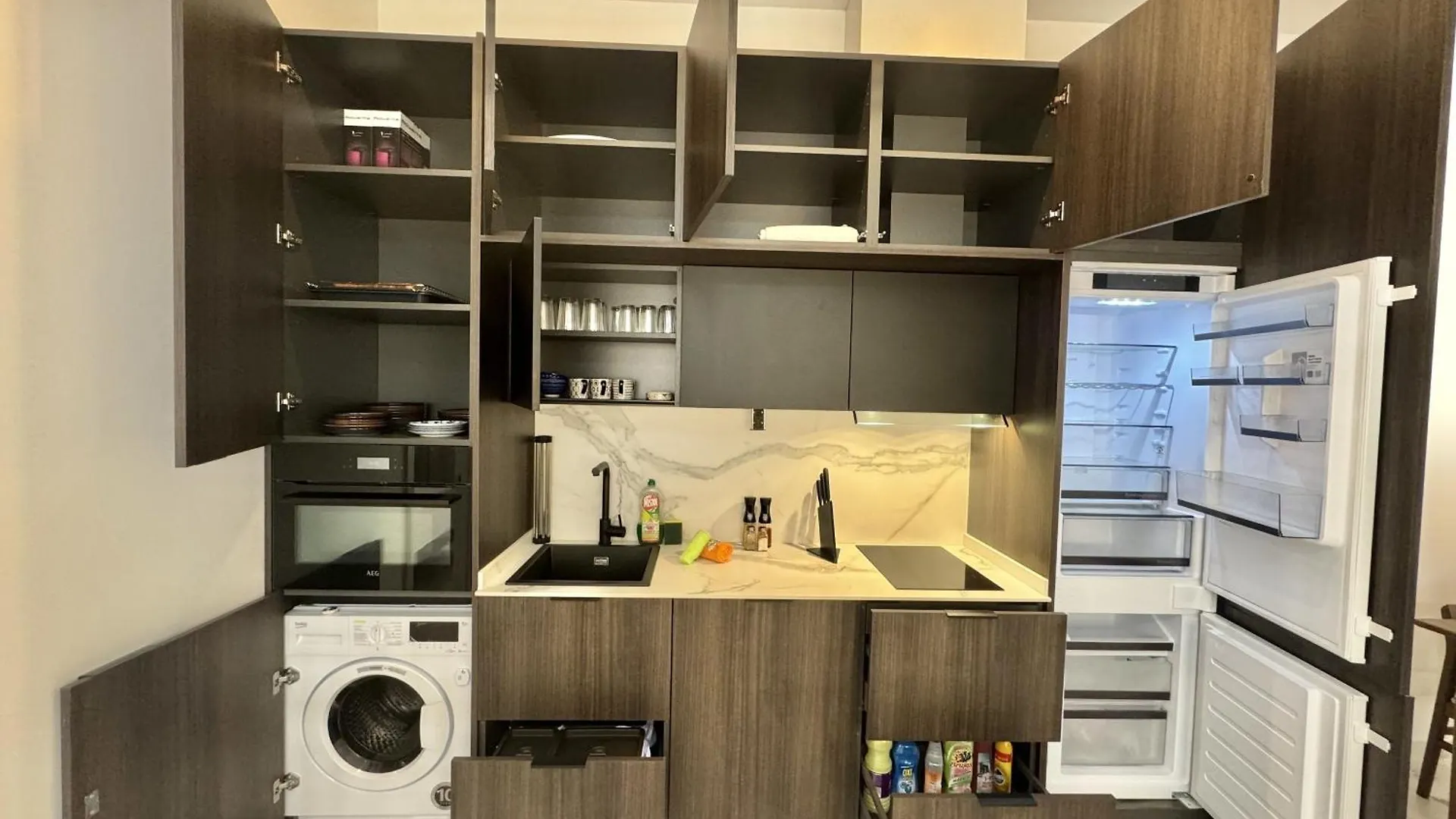 Salmon De Steram Flats Torremolinos Apartment